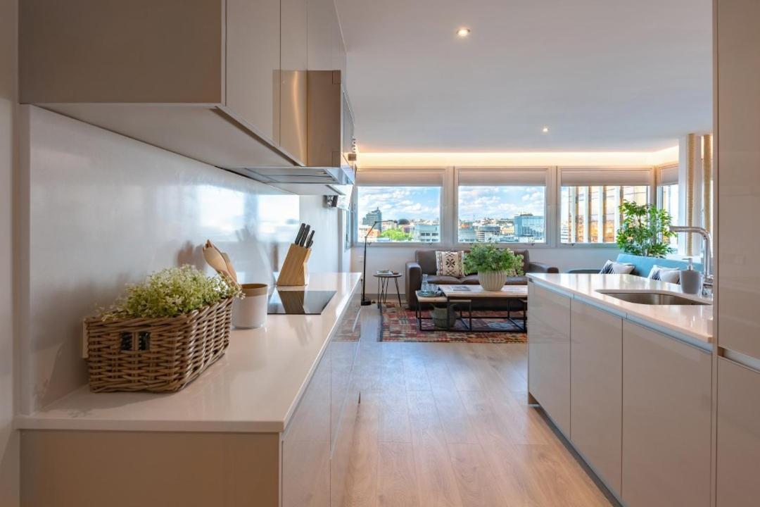 2 Bedrooms 1 Bathroom Furnished - Justicia - Incredible Views - Mintystay Madrid Exterior photo